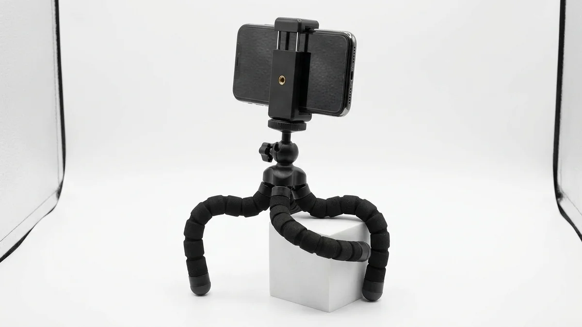 UBeesize Phone Tripod for hands-free outfit photos